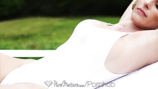 Cory Chase hátsója bekúrva