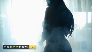 Brazzers - formás formás seggű nőci a fürdőkádban
