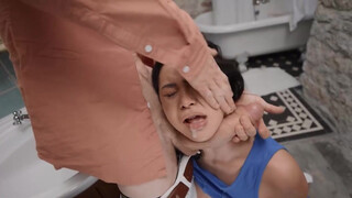 Brazzers - Phoenix Marie a konyhában popóba tolva