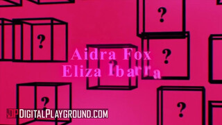 DigitalPlayground – Ana Foxxx fehér krapekkal kúrel